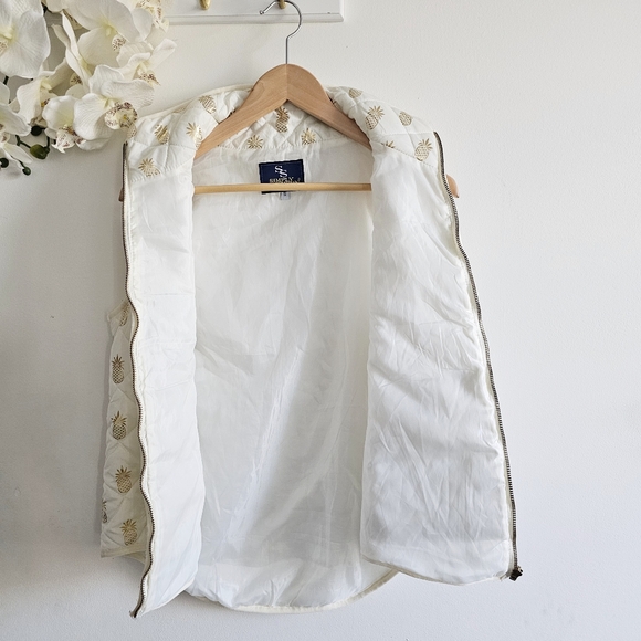 Simply Southern White & Gold Pineapple Quilted Sleeveless Puffer Vest Size Small - Picture 14 of 16